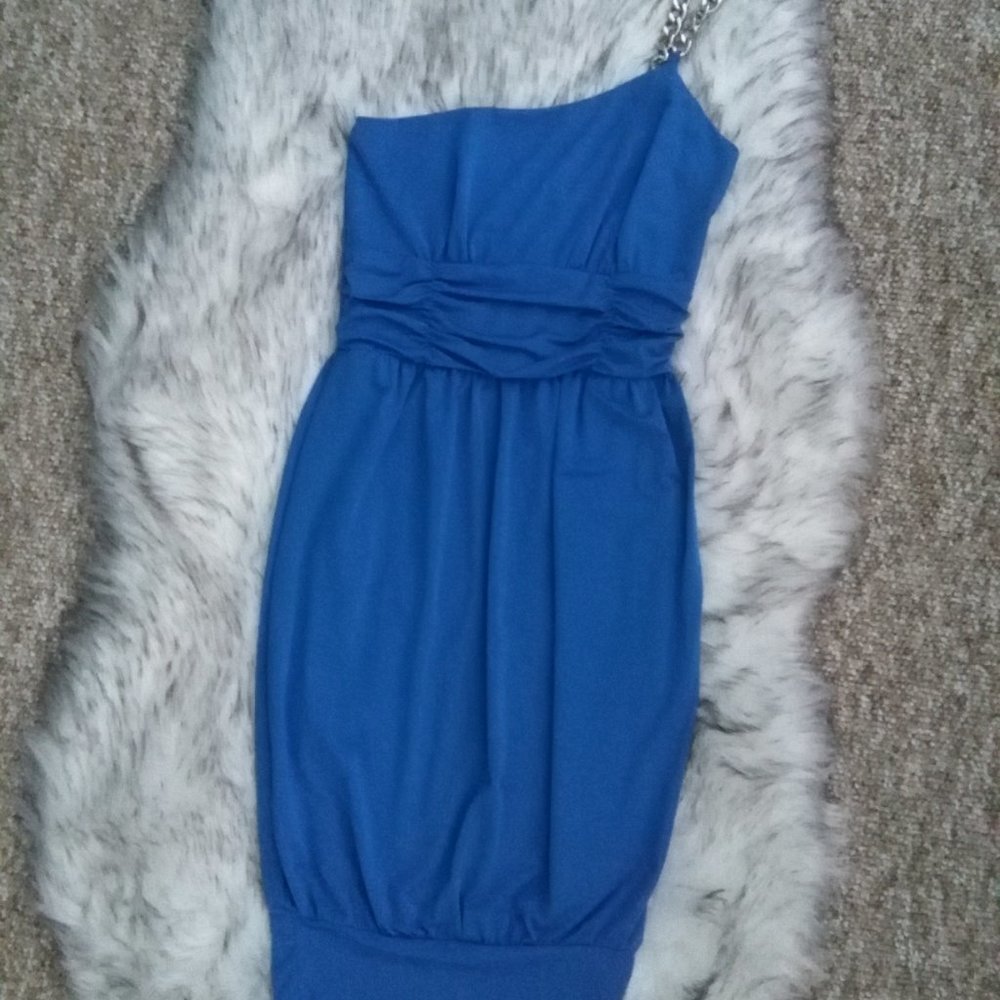 Blue Ruched Chain One Shoulder Dress - Picture 3 of 12